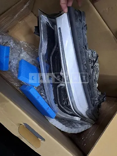 Photo 1 of 4: 2017 BMW (parts) 520d Headlamp — Korean insurance auction