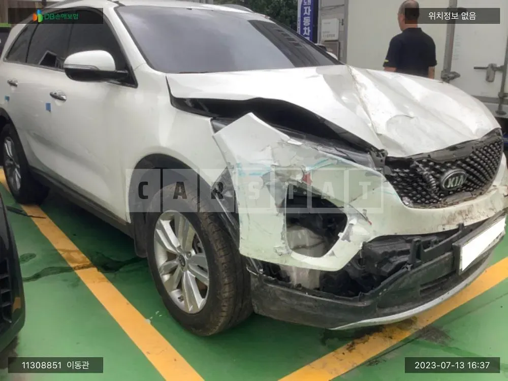 Photo 2 of 9: 2016 Kia Sorento /Sorrento, VIN KNAPS81ABGA253854 — Korean insurance auction