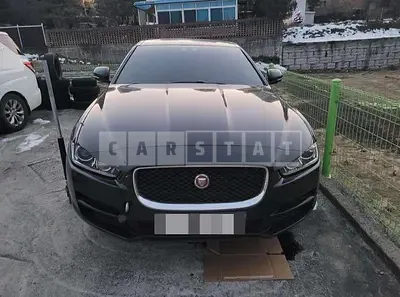 Photo 1 of 8: 2017 Jaguar XE 20d — Korean insurance auction