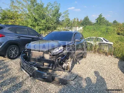 Photo 1 of 11: 2019 Hyundai Tucson, VIN KMHJ581ABKU910401 — Korean insurance auction
