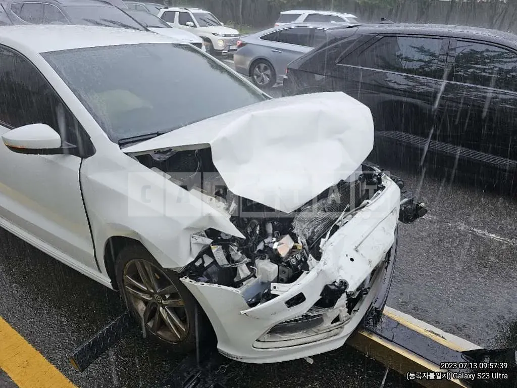 Photo 2 of 7: 2016 Volkswagen Polo 5 FL 1.4 TDI BMT, VIN WVWZZZ6RZGY034495 — Korean insurance auction