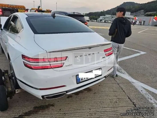 Photo 2 of 6: 2021 Genesis Hyundai G80, VIN KMTGB41CDMU029782 — Korean insurance auction