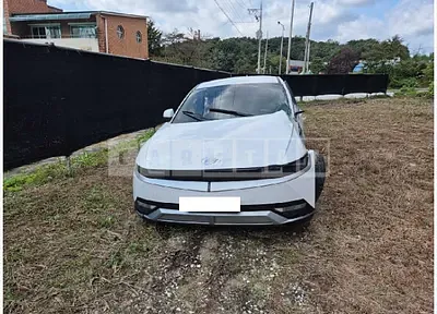 Photo 1 of 19: 2024 Hyundai Modern Ionic 5 — Korean insurance auction