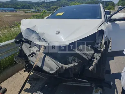 Photo 1 of 8: 2015 Hyundai Santa Fe, VIN KMHSW81UBFU470053 — Korean insurance auction