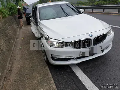Photo 1 of 17: 2015 BMW 320d Gran Turismo, VIN WBA3Y3100FGH95704 — Korean insurance auction