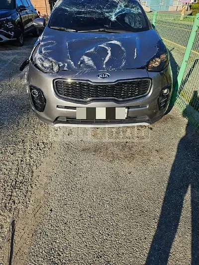 Photo 1 of 12: 2018 Kia Sportage — Korean insurance auction