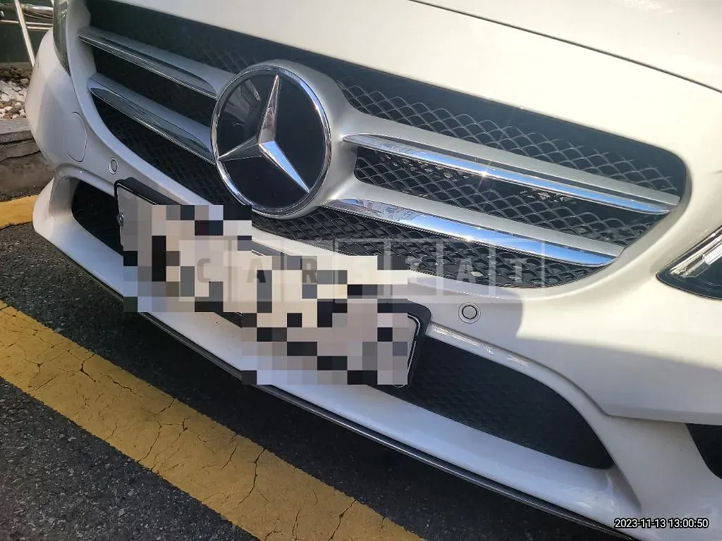 Photo 2 of 34: 2020 Mercedes-Benz C220 d 4Matic — Korean insurance auction