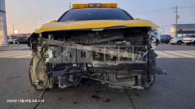 Photo 1 of 11: 2020 Hyundai Santa Fe, VIN KMHS281CDLU303874 — Korean insurance auction