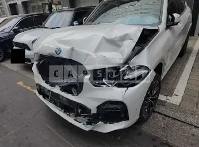 Photo 1 of 9: 2021 BMW X5 xDrive30d, VIN WBAJU8100M9E88146 — Korean insurance auction