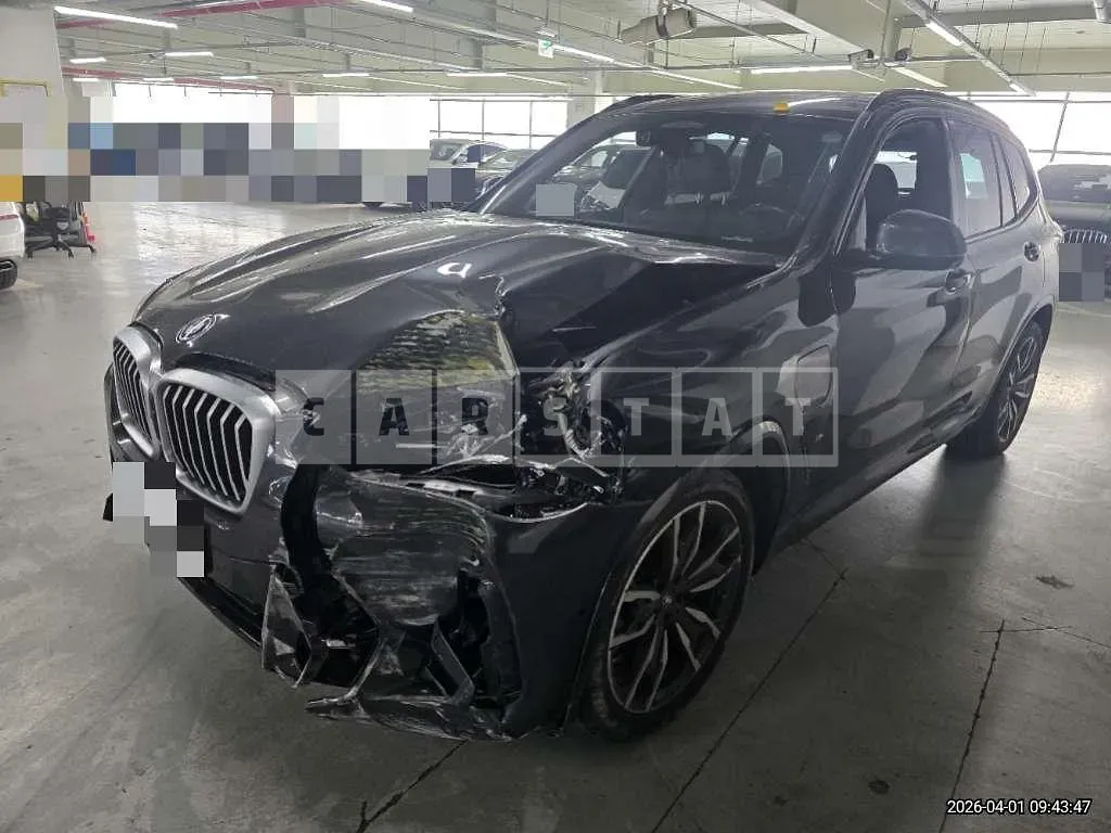 Photo 2 of 32: 2024 BMW X3 xDrive30e — Korean insurance auction
