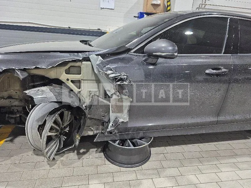 Photo 2 of 14: 2018 Kia Stinger AWD — Korean insurance auction
