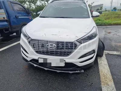 Photo 1 of 17: 2016 Hyundai Tucson, VIN KMHJ381ABGU006491 — Korean insurance auction
