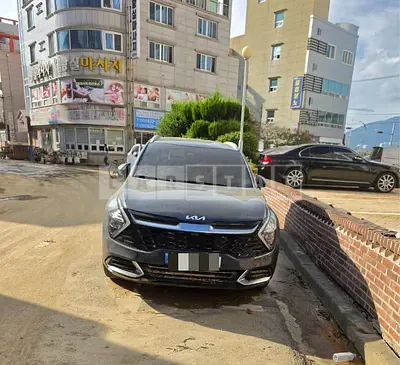 Photo 1 of 10: 2023 Kia Sportage — Korean insurance auction