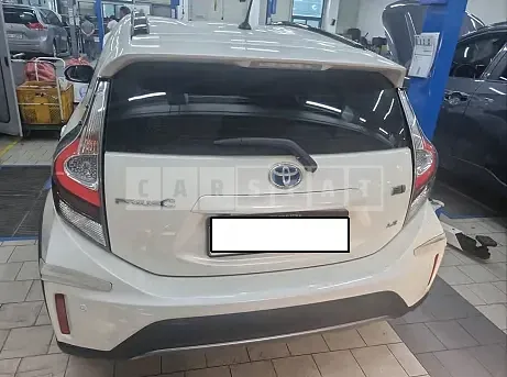 Photo 2 of 30: 2021 Toyota Prius C, VIN JTDKDTB34M1143331 — Korean insurance auction