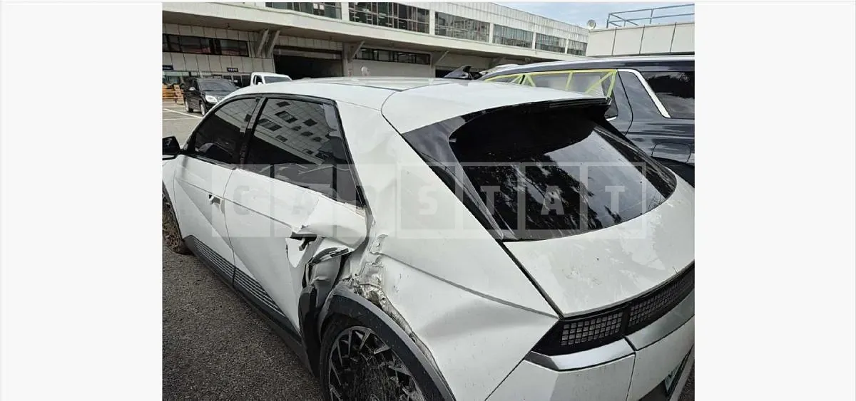 Photo 2 of 30: 2022 Hyundai IONIQ 5 Long Range Electric Car — Korean insurance auction