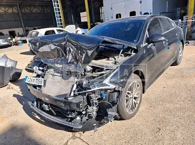 Photo 1 of 16: 2022 Kia K5 — Korean insurance auction