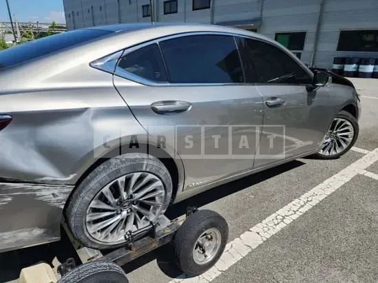 Photo 2 of 22: 2022 Lexus ES300h — Korean insurance auction