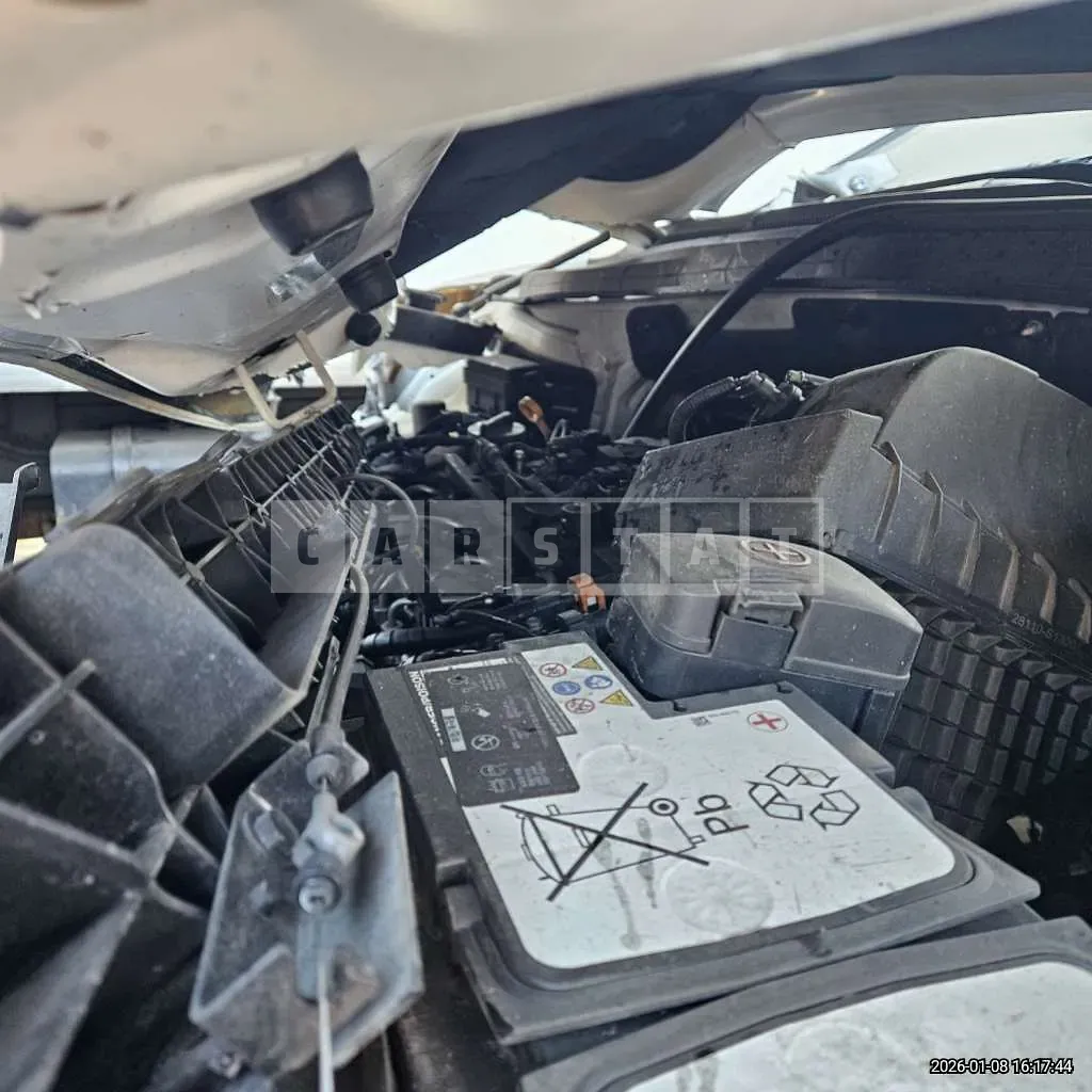 Photo 2 of 23: 2018 Hyundai Santa Fe TM — Korean insurance auction