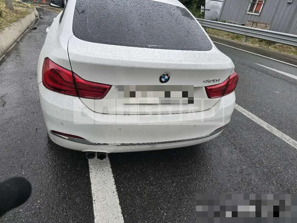 Photo 2 of 7: 2018 BMW 420i Gran Coupe — Korean insurance auction