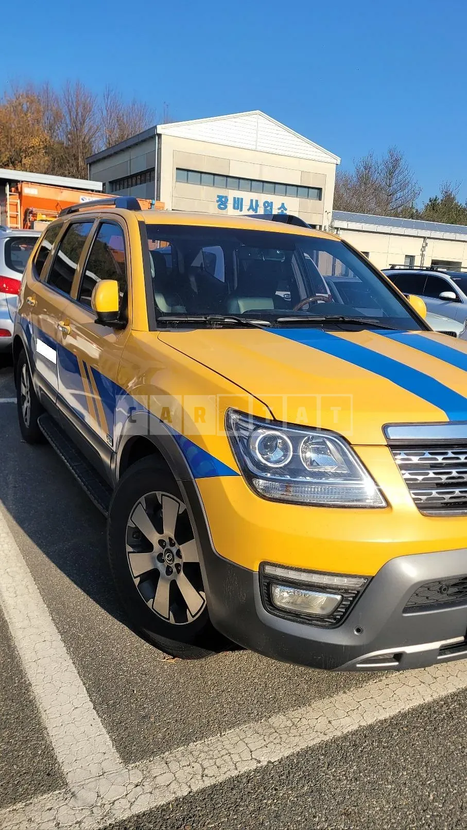 Photo 2 of 8: 2016 Kia Mojave, VIN KNAKM814DHA157433 — Korean insurance auction