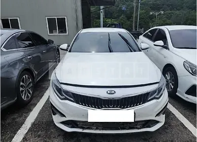 Photo 1 of 13: 2020 Kia K5 — Korean insurance auction