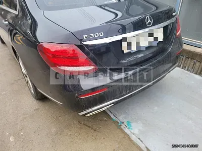 Photo 1 of 22: 2017 Mercedes-Benz E300 4Matic — Korean insurance auction