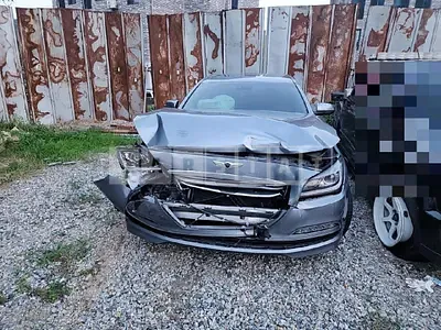 Photo 1 of 11: 2015 Genesis Dh — Korean insurance auction
