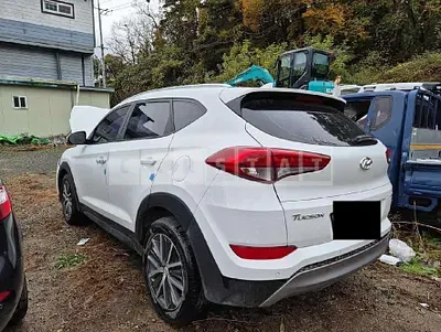 Photo 1 of 5: 2016 Hyundai Tucson TL — Korean insurance auction