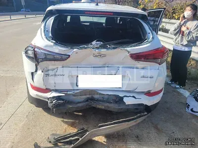 Photo 1 of 5: 2018 Hyundai Tucson, VIN KMHJ281ABJU677500 — Korean insurance auction
