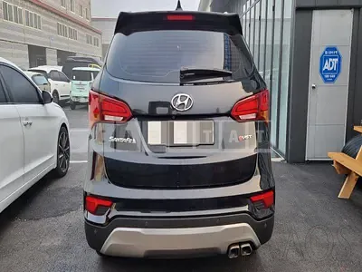 Photo 1 of 19: 2016 Hyundai Santa Fe 2.0, VIN KMHSW81UBGU684865 — Korean insurance auction