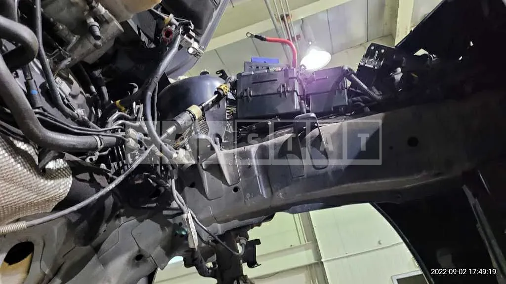 Photo 2 of 12: 2015 Volvo V40 D2, VIN YV1MV845BF2175916 — Korean insurance auction