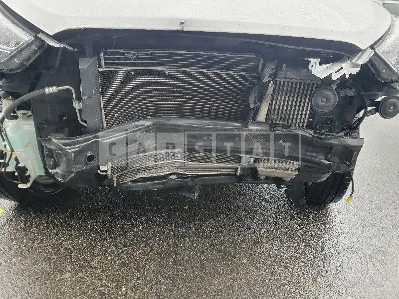 Photo 2 of 39: 2015 Hyundai Tucson, VIN KMHJU81VBFU983942 — Korean insurance auction