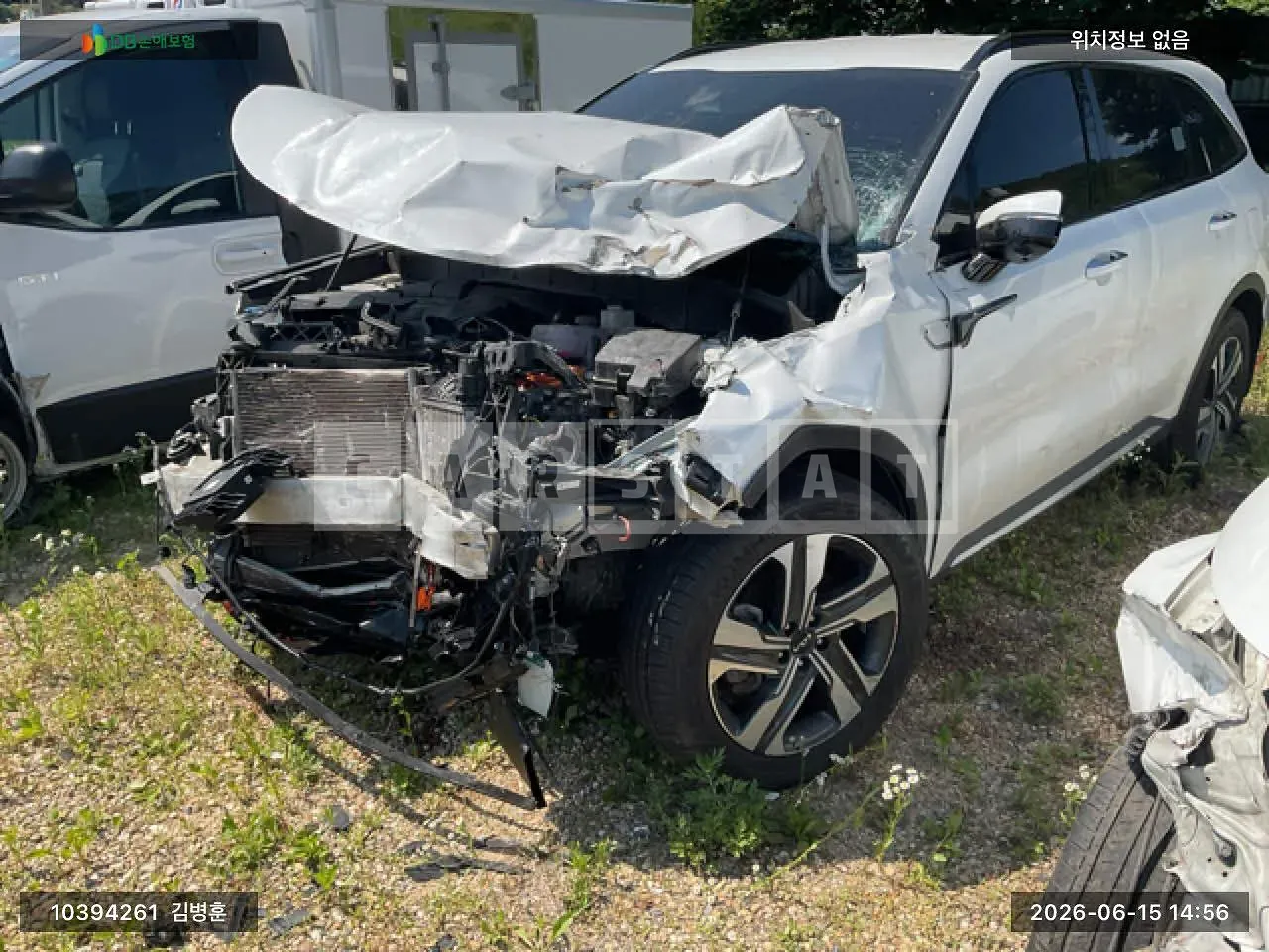 Photo 2 of 30: 2023 Kia Sorento Hybrid, VIN KNARL81GDPA208039 — Korean insurance auction