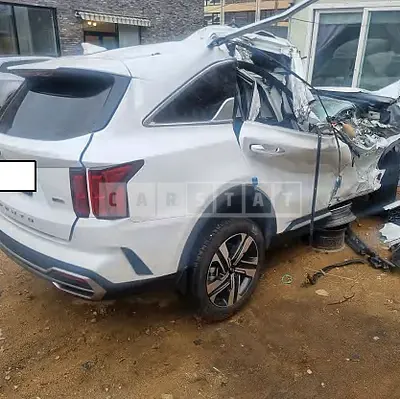 Photo 1 of 26: 2021 Kia Sorento, VIN KNARH81GDMA042129 — Korean insurance auction