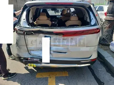 Photo 1 of 30: 2021 Kia Carnival, VIN KNANE81BBMS018178 — Korean insurance auction