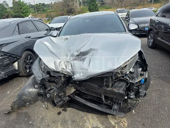 Photo 2 of 23: 2023 Kia K5 — Korean insurance auction