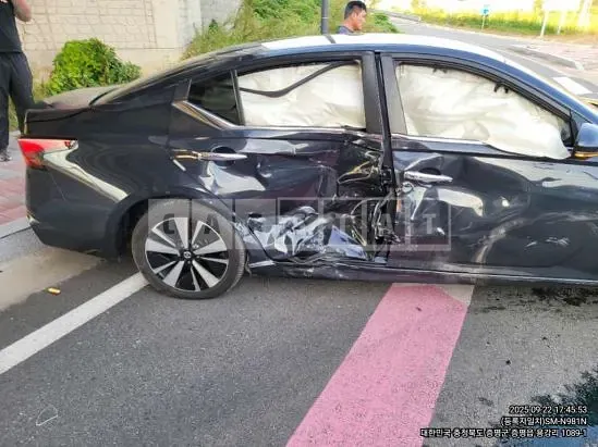 Photo 2 of 8: 2019 Nissan Altima 2.5 — Korean insurance auction