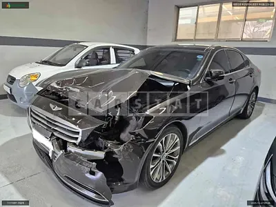 Photo 1 of 13: 2015 Hyundai Genesis, VIN KMHGN4JE8FU068433 — Korean insurance auction