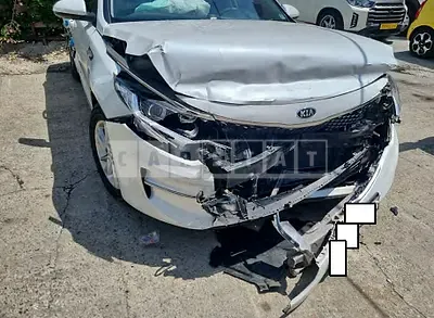 Photo 1 of 12: 2016 Kia K5, VIN KNAGS416BGA003299 — Korean insurance auction