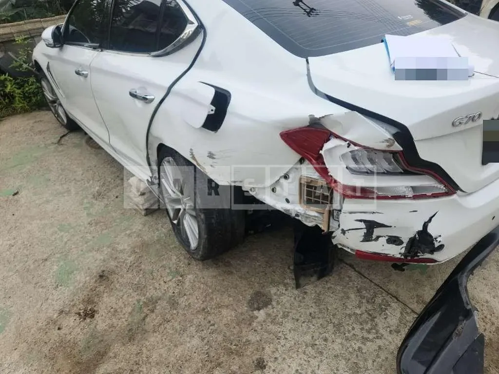 Photo 2 of 13: 2020 Genesis G70 2.0 — Korean insurance auction
