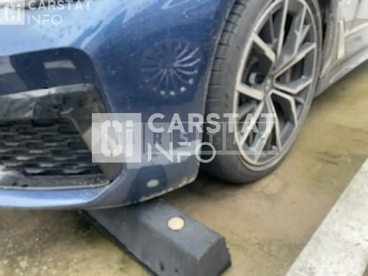 Photo 2 of 13: 2020 BMW Calm 530i — Korean insurance auction