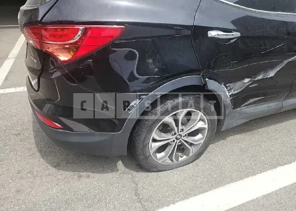 Photo 2 of 6: 2015 Hyundai Santa Fe, VIN KMHSW81UBFU386871 — Korean insurance auction