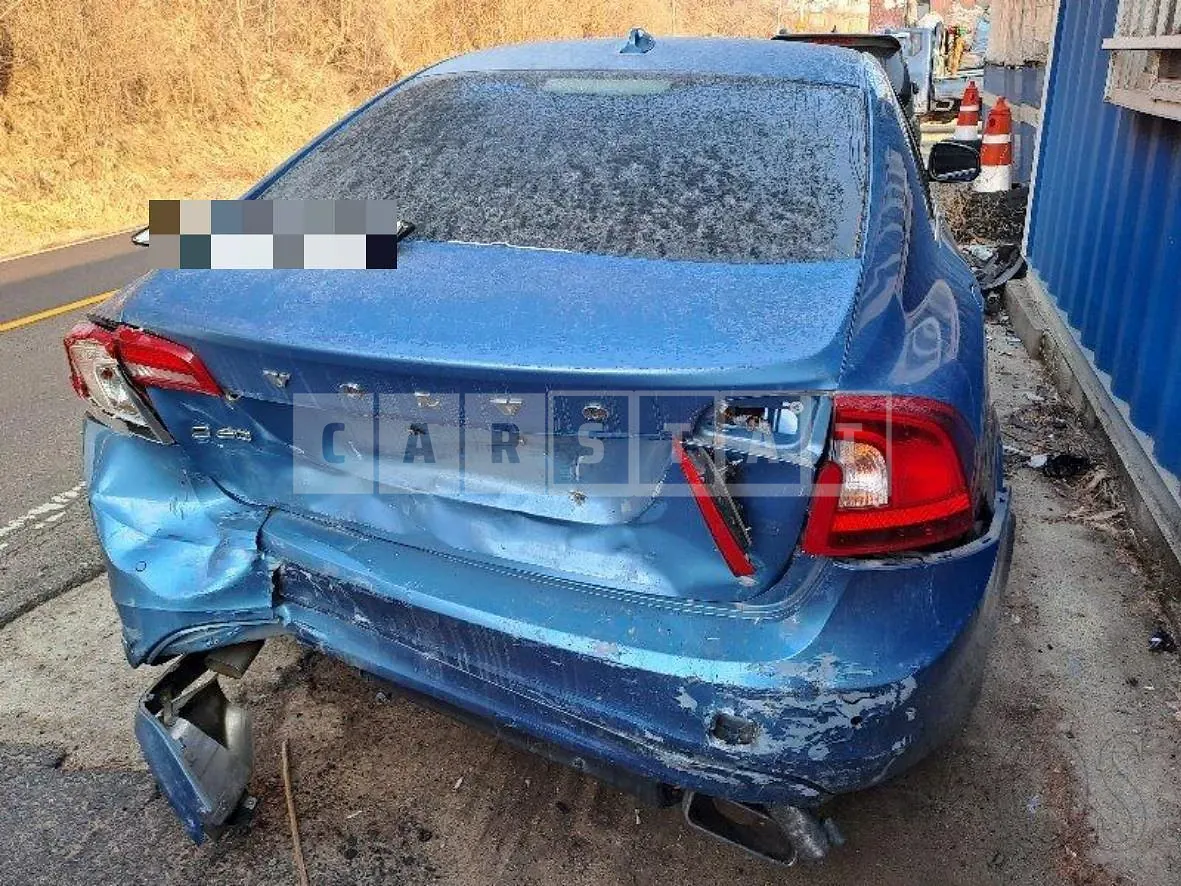 Photo 2 of 13: 2015 Volvo S60D3, VIN YV1FS79B0G2392272 — Korean insurance auction