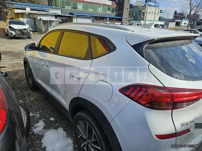 Photo 2 of 14: 2019 Hyundai Tucson — Korean insurance auction