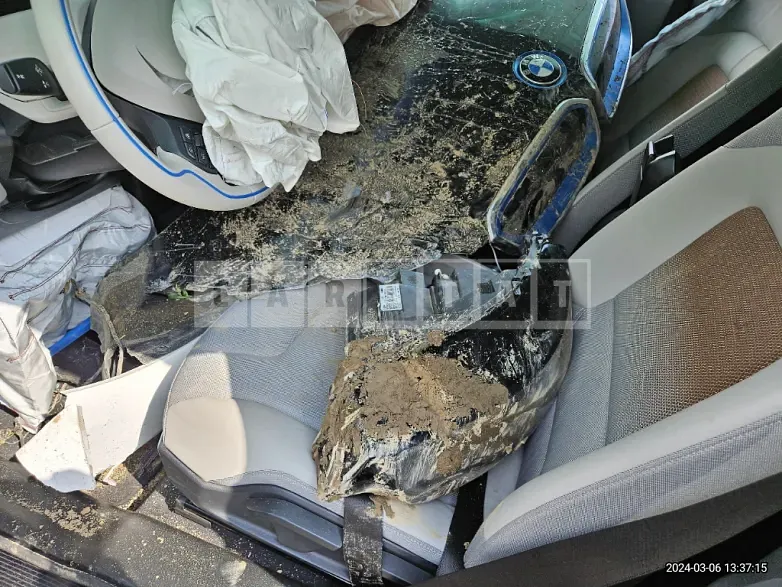 Photo 2 of 19: 2021 BMW i3 120AH, VIN WBY8P2109M7H91393 — Korean insurance auction