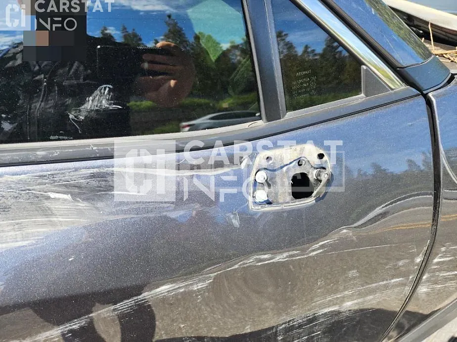 Photo 2 of 39: 2019 Toyota RAV4 Hybrid, VIN JTMW2RFV2KD026459 — Korean insurance auction