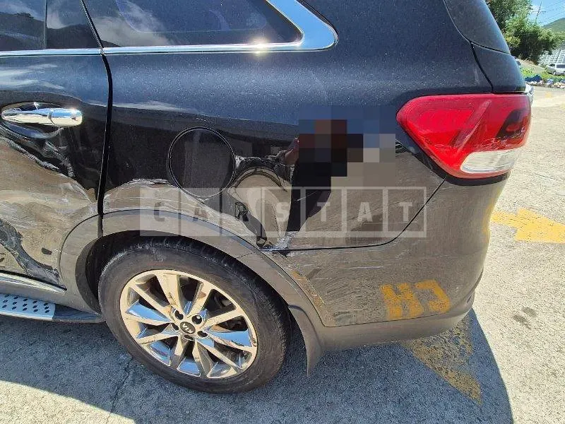Photo 2 of 11: 2016 Kia Sorento — Korean insurance auction