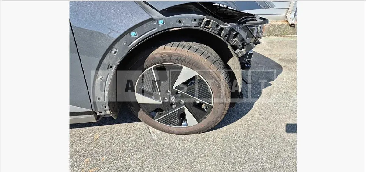 Photo 2 of 23: 2025 Hyundai IONIQ 5 Long Range Electric Car AWD — Korean insurance auction