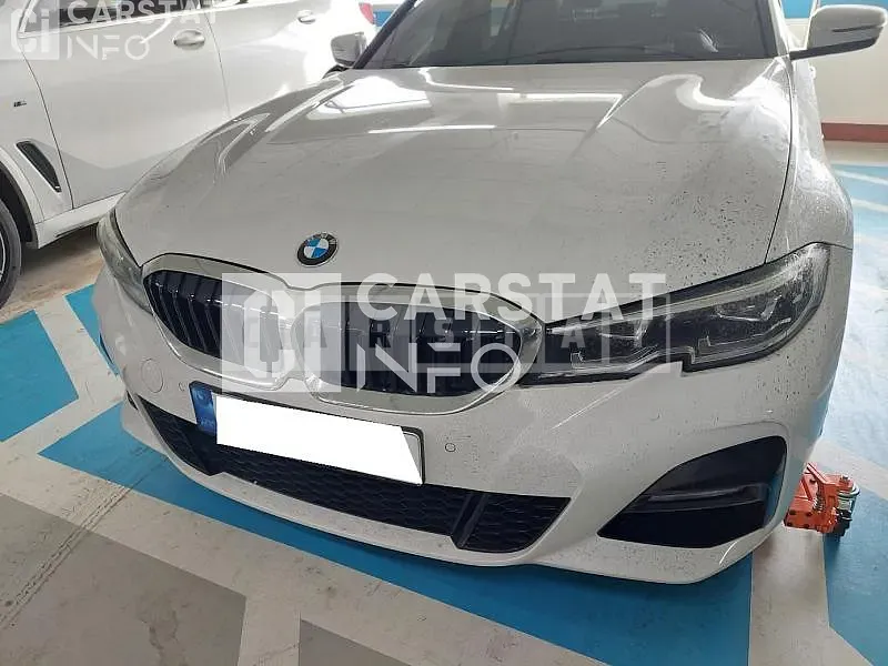 Photo 2 of 15: 2022 BMW 320i, VIN WBA5X5107NFM52820 — Korean insurance auction