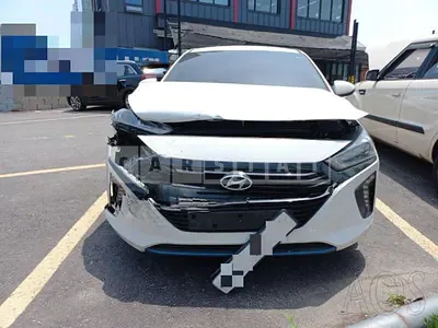 Photo 1 of 36: 2017 Hyundai Modern Ionic, VIN KMHC751CGHU006889 — Korean insurance auction